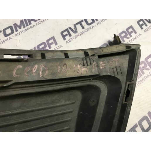 Решотка переднего бампера левая Ceed 2010-2012 865631H510